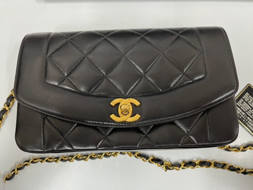 姶良市でシャネル、ブランドの買取は買取専門金のクマ姶良店へ