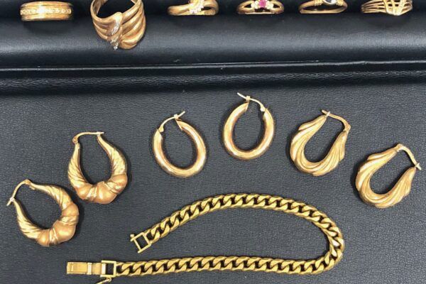 鹿児島市で貴金属の買取は買取専門金のクマ谷山店へ