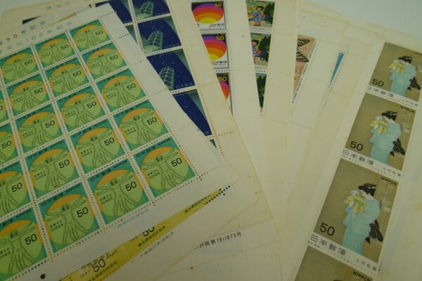 買取専門 金のクマ 沼津店　「使っていない切手はありませんか？」　使わない切手は早めの売却が吉♪