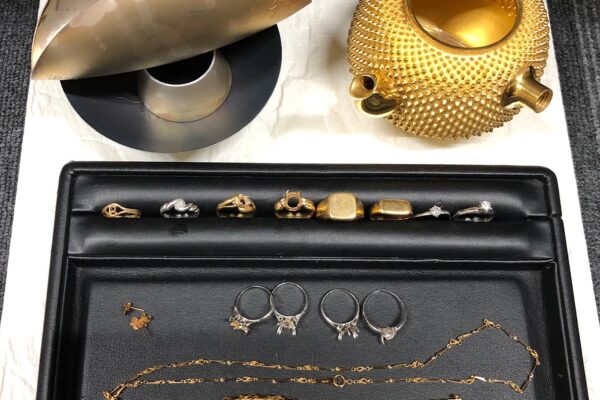 鹿児島市で貴金属の買取は買取専門金のクマ谷山店へ