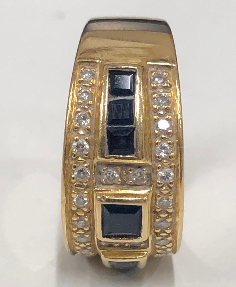 【鹿児島市で金の買取】『貴金属』『アクセサリー』の買取は金のクマ谷山店へ