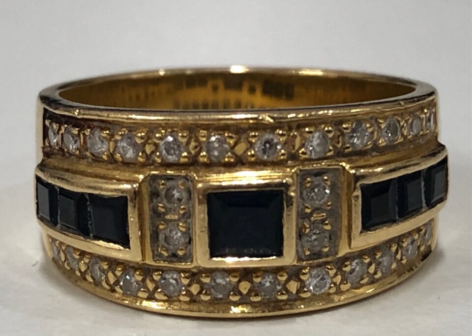 【鹿児島市で金の買取】『貴金属』『アクセサリー』の買取は金のクマ谷山店へ