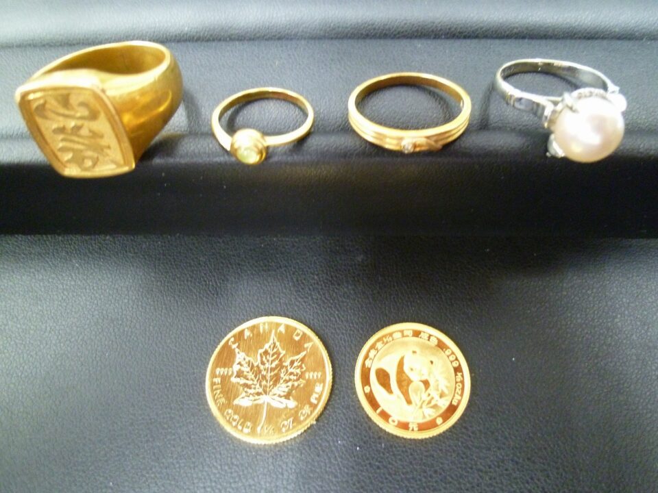 買取専門 金のクマ 沼津店　「使わなくなったアクセサリーをお売り頂きました」金が特に高いですね♪