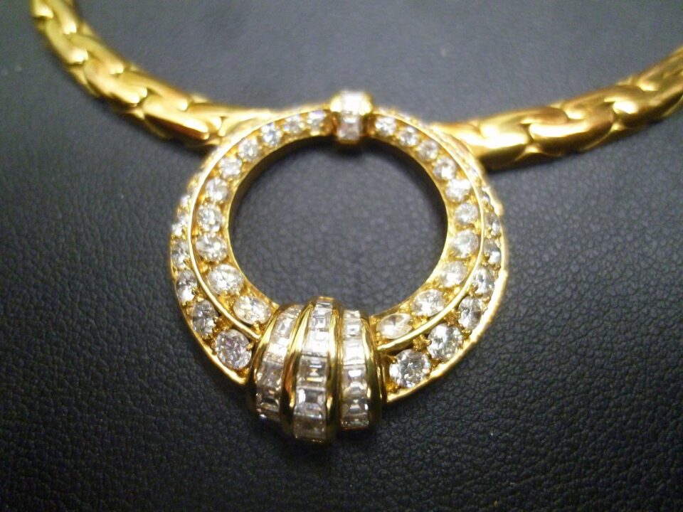 買取専門 金のクマ 沼津店　「使わない金のネックレスをお売り頂きました」またも100グラム超え！