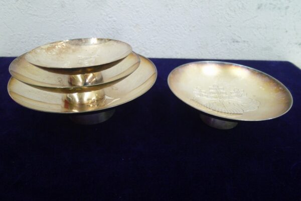 買取専門 金のクマ 沼津店「銀杯をお売り頂きました」実は銀も大きく上がっているので金額もアップ♪