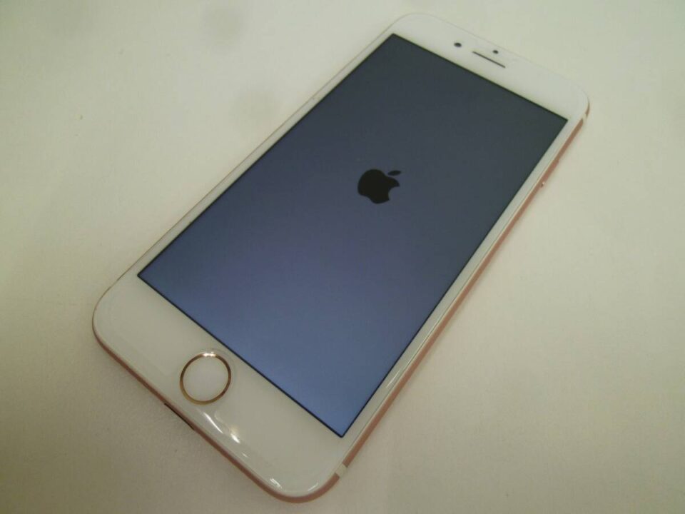 買取専門 金のクマ 沼津店「懐かしいアイフォンをお買い取り」スマホの買い取りもお任せ下さい