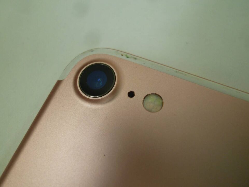 買取専門 金のクマ 沼津店「懐かしいアイフォンをお買い取り」スマホの買い取りもお任せ下さい