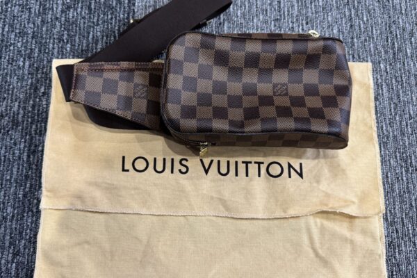 姶良市でブランド、ヴィトン、バッグ買取なら、買取専門金のクマ姶良店へ