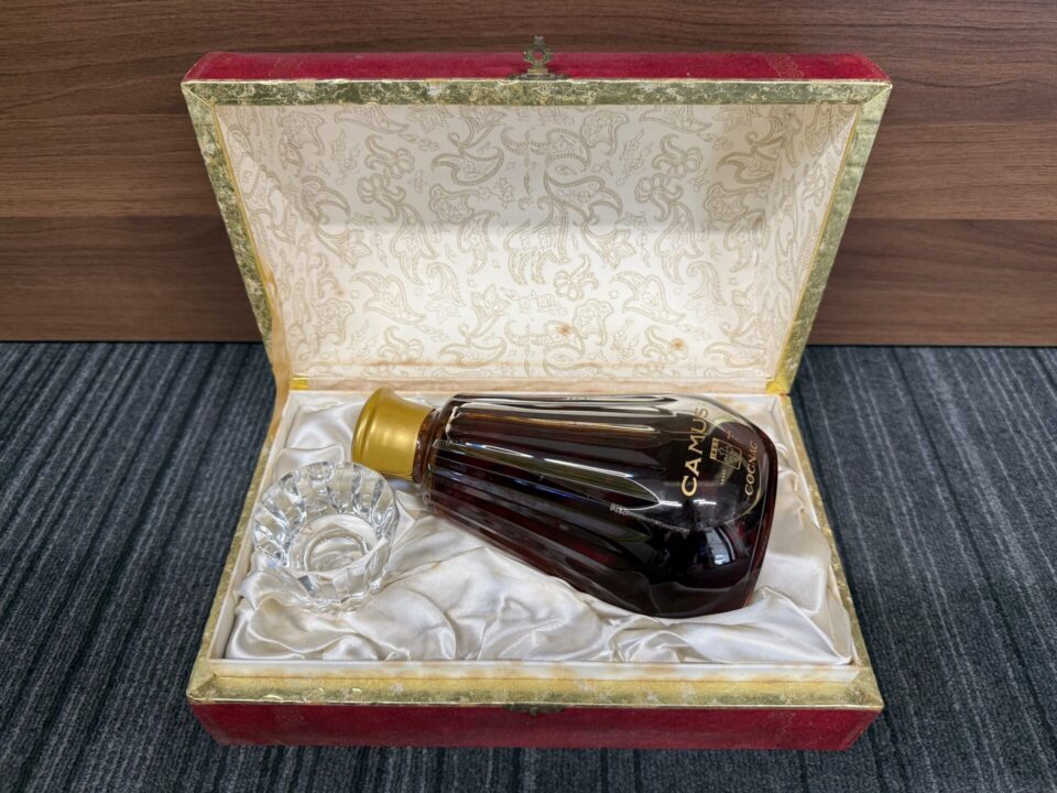 鹿児島市でお酒の買取は、買取専門金のクマ谷山店へ