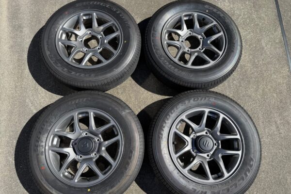 鹿児島市でタイヤ･ホイールの買取は、金のクマ谷山店へ