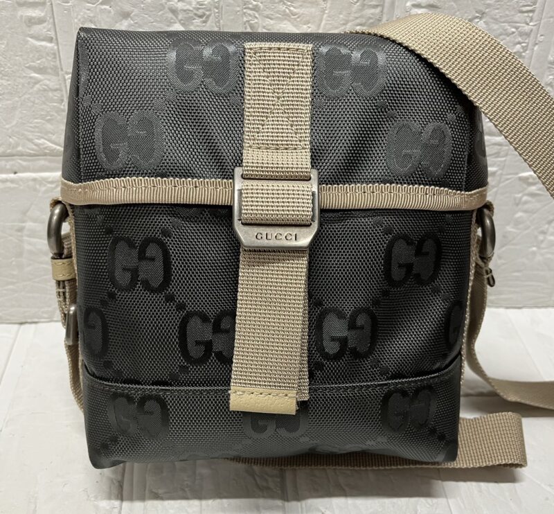 姶良市でブランド、グッチ、バッグ買取なら、買取専門金のクマ姶良店へ