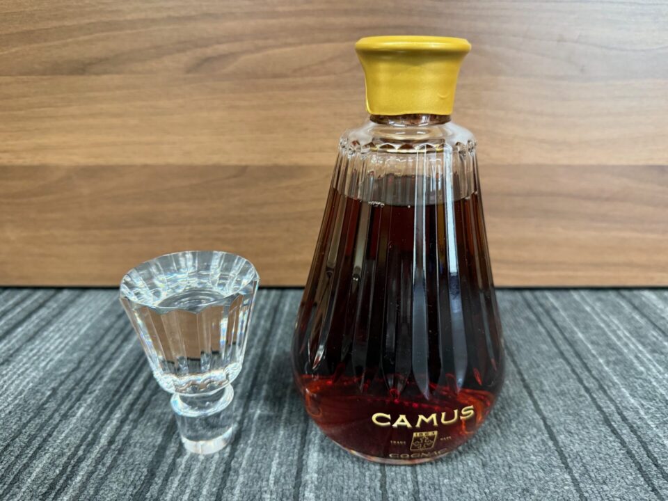 鹿児島市でお酒の買取は、買取専門金のクマ谷山店へ