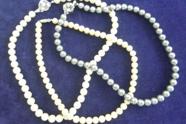 「パールのアクセサリーの買い取り大歓迎　沼津市の金のクマ」　使わず保管されたままになっているかも