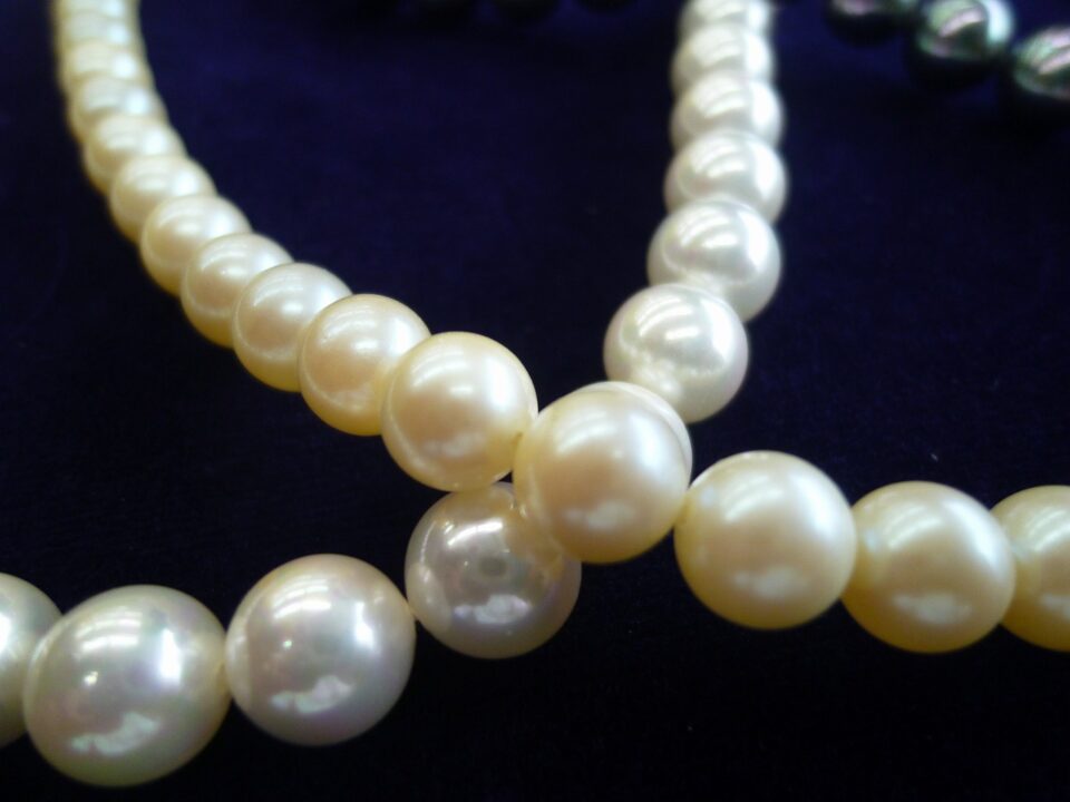 「パールのアクセサリーの買い取り大歓迎　沼津市の金のクマ」　使わず保管されたままになっているかも