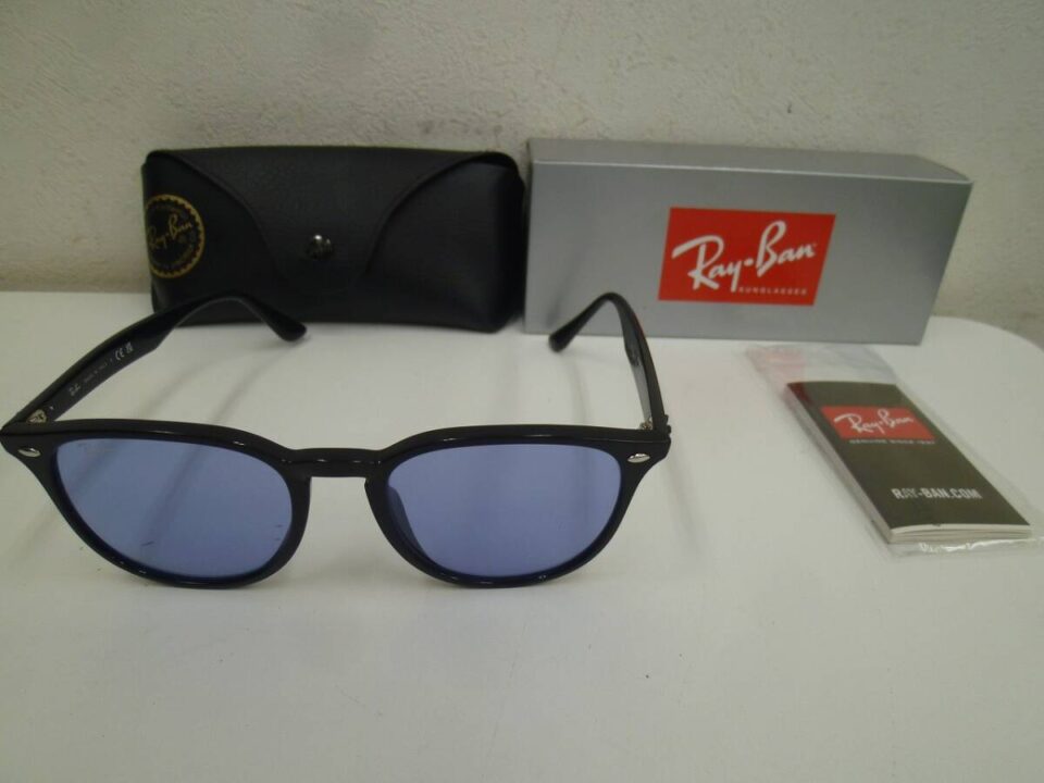 「レイバンのサングラスをお買い取り 沼津市 金のクマ」　サングラスの代名詞的なブランドですね♪