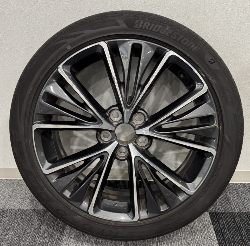 姶良市でタイヤ、ホイール買取なら、買取専門金のクマ姶良店へ