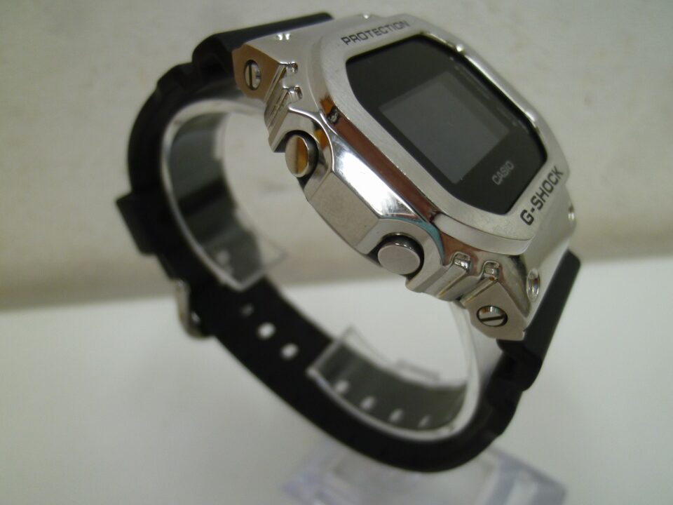 「カシオのＧショックをお買い取り　沼津市の金のクマ」　どんな状態の時計も買い取り大歓迎です♪