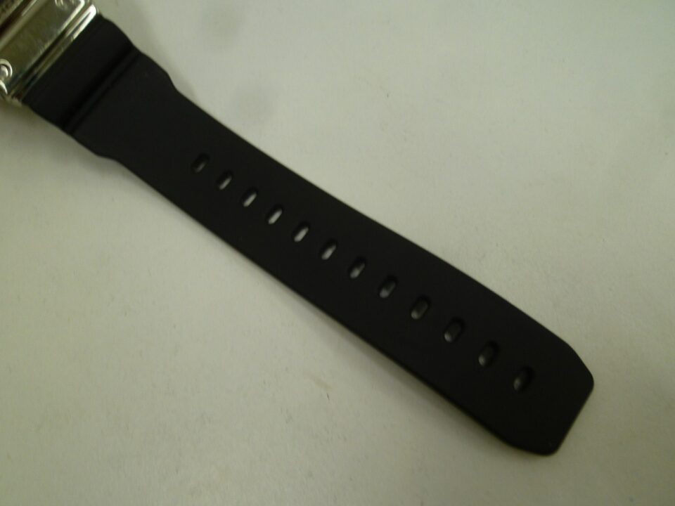 「カシオのＧショックをお買い取り　沼津市の金のクマ」　どんな状態の時計も買い取り大歓迎です♪