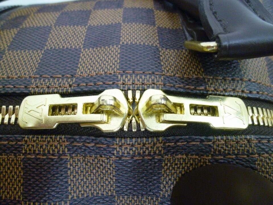 「ルイヴィトンのボストンバッグをお売り頂きました　沼津市の金のクマ」ヴィトンは持ち込み多いです♪