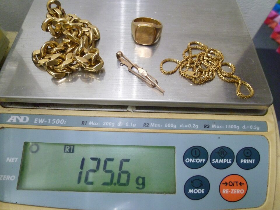 「18金と10金のアクセサリーをお買い取り　沼津市の金のクマ」　喜平はやっぱりワリの良さが最強♪