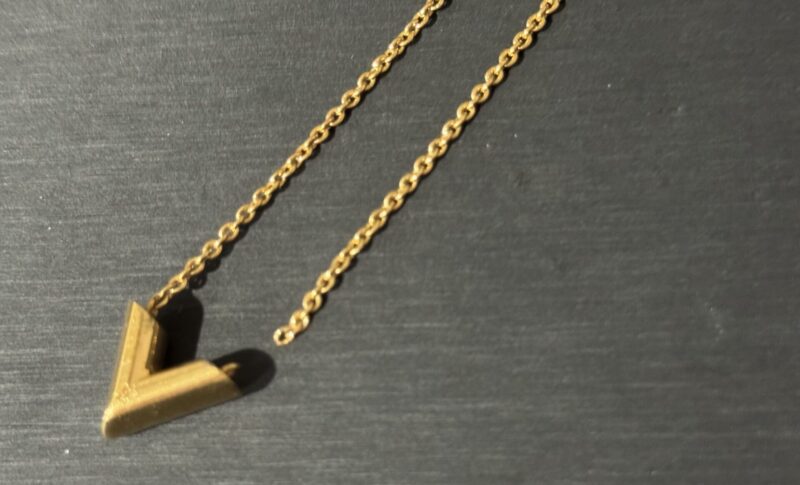 姶良市でブランド、ヴィトン、アクセサリーの買取なら、買取専門金のクマ姶良店へ