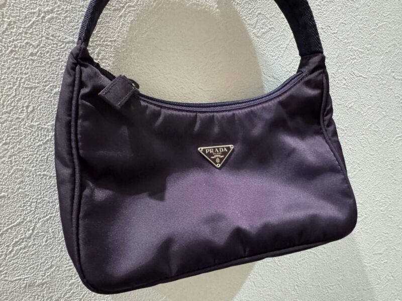 姶良市でブランド、プラダの買取は、金のクマ姶良店