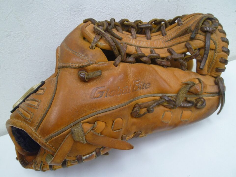 「ミズノのグローブをお買い取り　沼津市の金のクマ」バットやグローブなど野球用品も大歓迎です