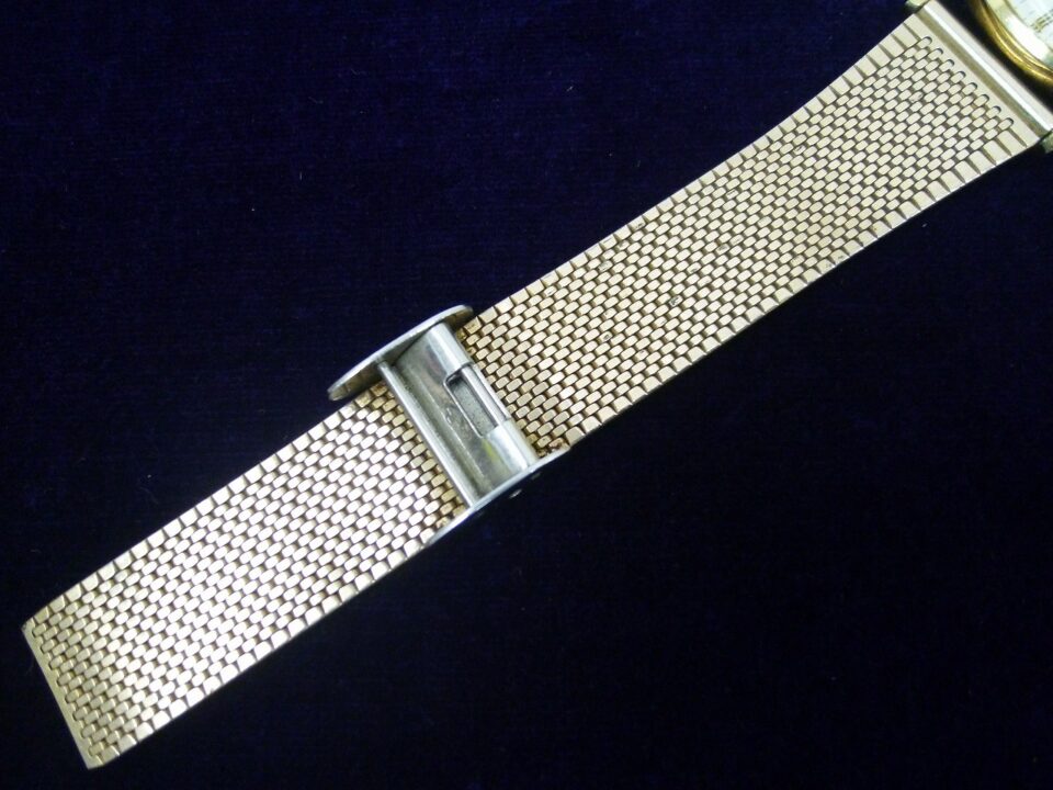 「社外ベルトのオメガをお買い取り　沼津市の金のクマ」　腕時計はどんな状態でも買い取りに問題なし！