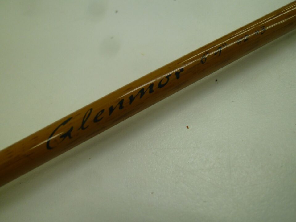 「フライ用の竿をお買い取り　釣り具もお任せ下さい　沼津市の金のクマ」竿やリールもお任せ下さい