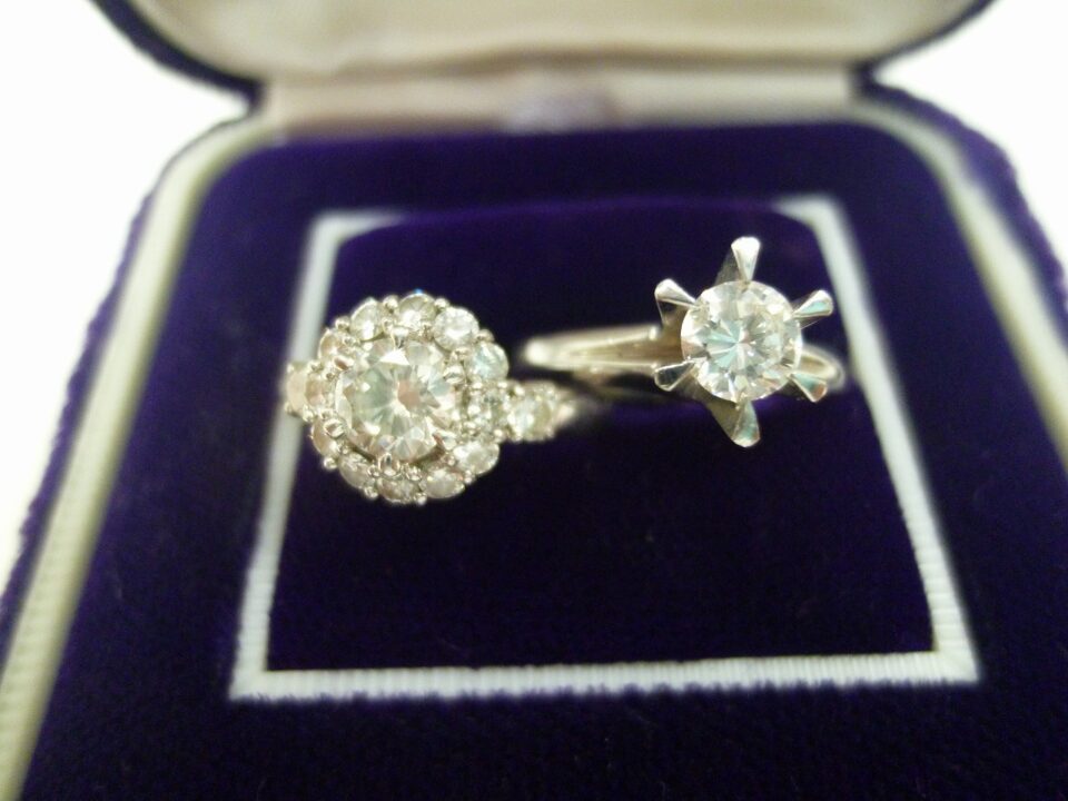 「ダイヤモンドリングを2点お買い取り♪　沼津市の金のクマ」　その場で金額をご提示致します