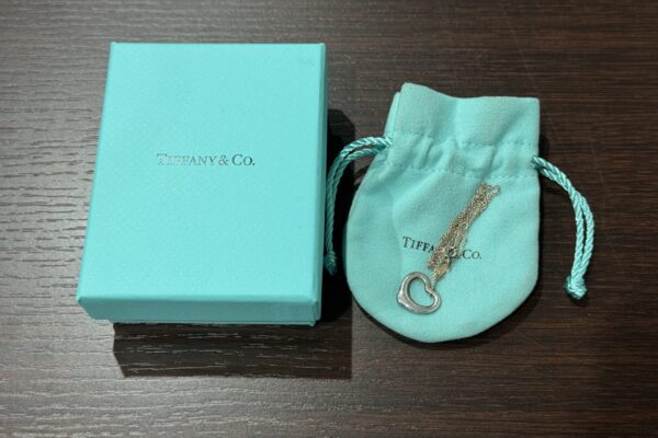 姶良市でブランド、ティファニー、アクセサリーの買取なら、買取専門金のクマ姶良店へ