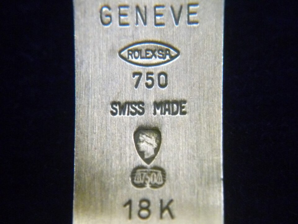 「ロレックスの18金ベルトをお買い取り　沼津市の金のクマ」今回は金でしたがステンレスベルトもOK