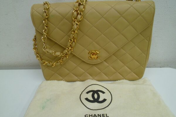 「シャネルのマトラッセをお買い取り　沼津の金のクマ」ハイブランド品は状態が悪くても金額がつきます