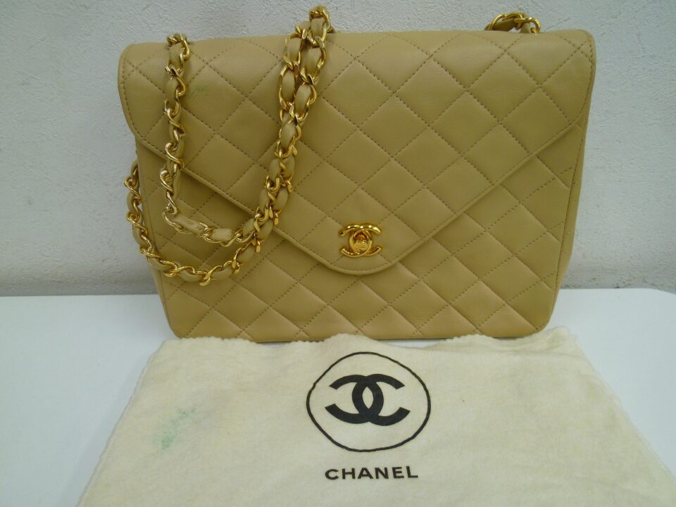 「シャネルのマトラッセをお買い取り　沼津の金のクマ」ハイブランド品は状態が悪くても金額がつきます