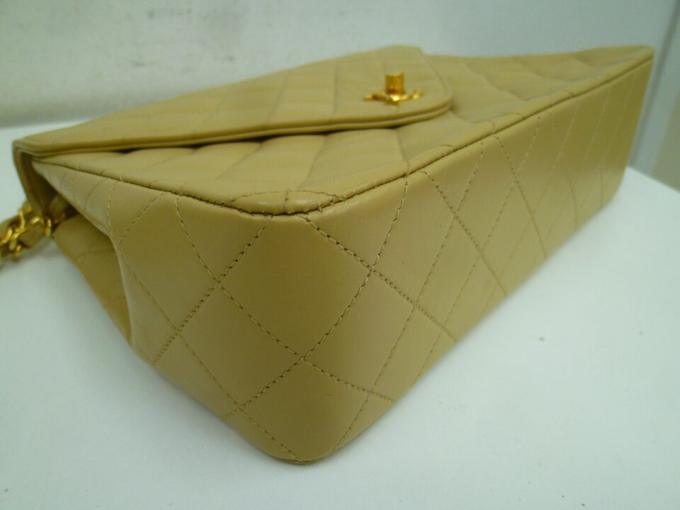 「シャネルのマトラッセをお買い取り　沼津の金のクマ」ハイブランド品は状態が悪くても金額がつきます