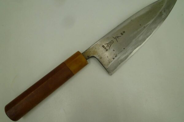 「包丁の買い取りも大歓迎です♪　沼津の金のクマ」　プロ・職人の方が使う道具は品質が違います