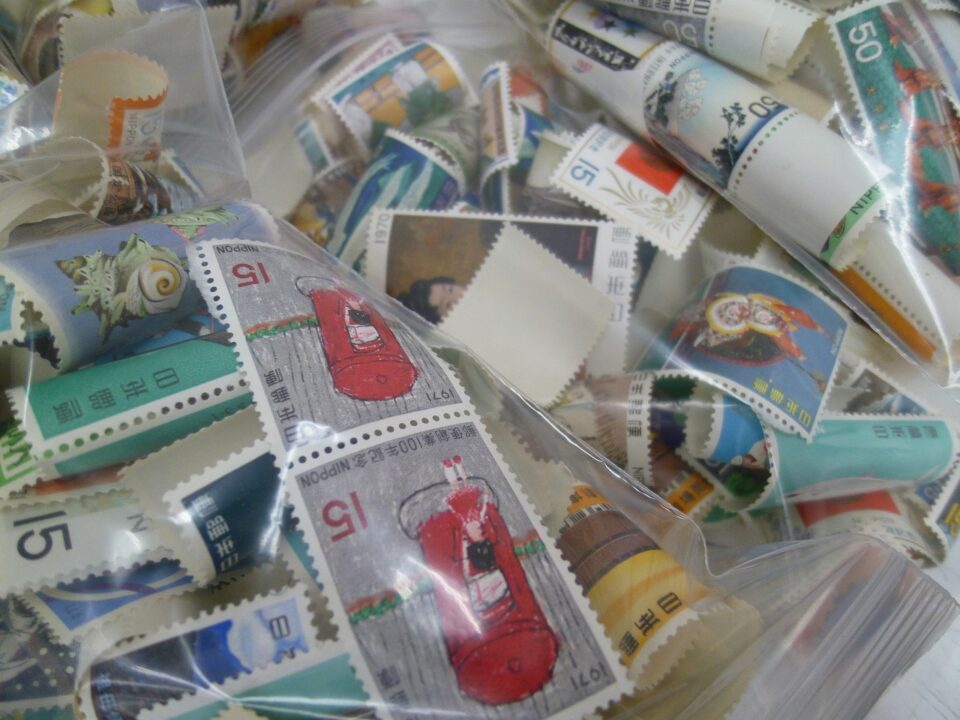 「切手の相場は下落加速中　沼津の金のクマ」　11月に切手での支払い条件の変更が発表されました