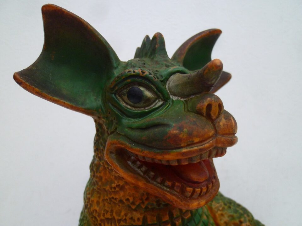 「当時物　昭和時代のソフビ人形をお買い取り　沼津の金のクマ」ウルトラマンとゴジラに出ていました♪