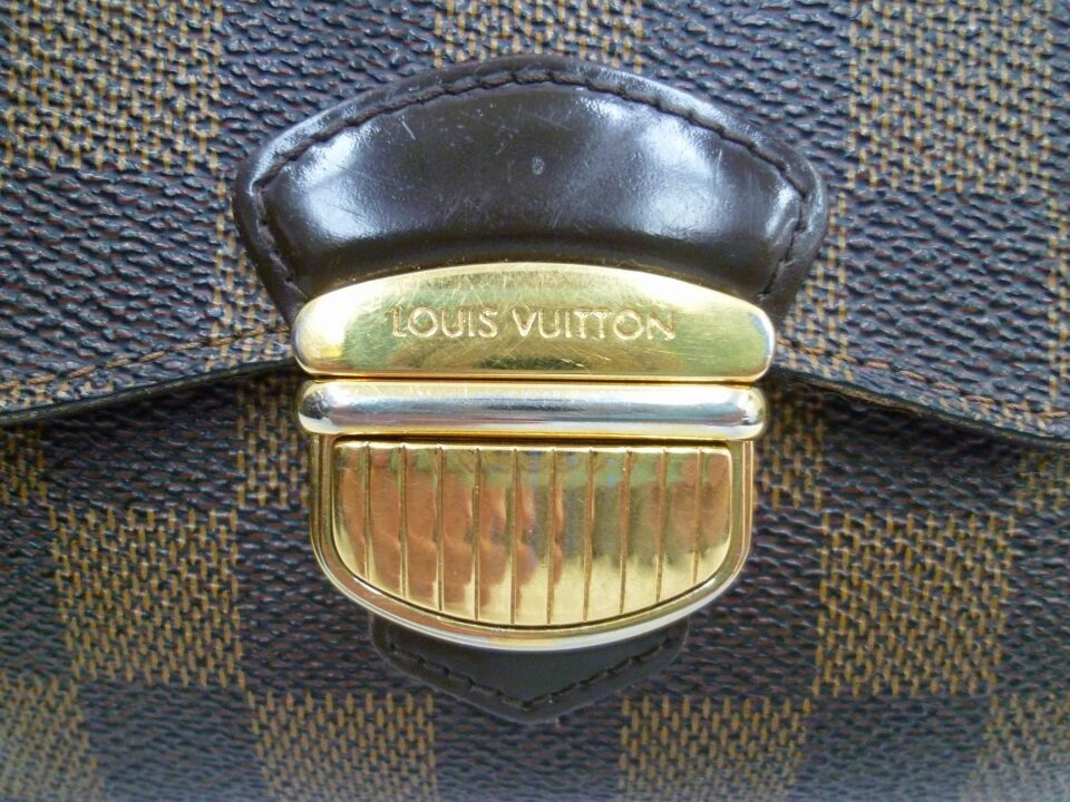 「ルイヴィトンのバッグと財布をお買い取り　沼津の金のクマ」ルイヴィトンはやっぱり多いですね♪