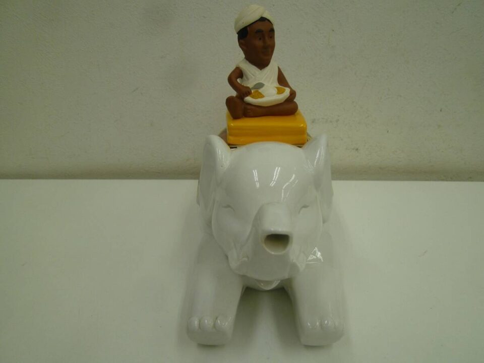 「懐かしの若い頃のビートたけし(^^♪　沼津の金のクマ」北野印度会社のゾウさんポットをお買い取り