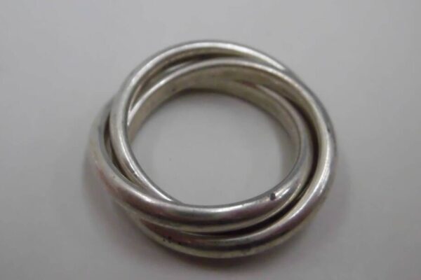 「ティファニーのシルバーリングをお買い取り　沼津の金のクマ」銀相場も高騰で銀製品も金額がアップ中