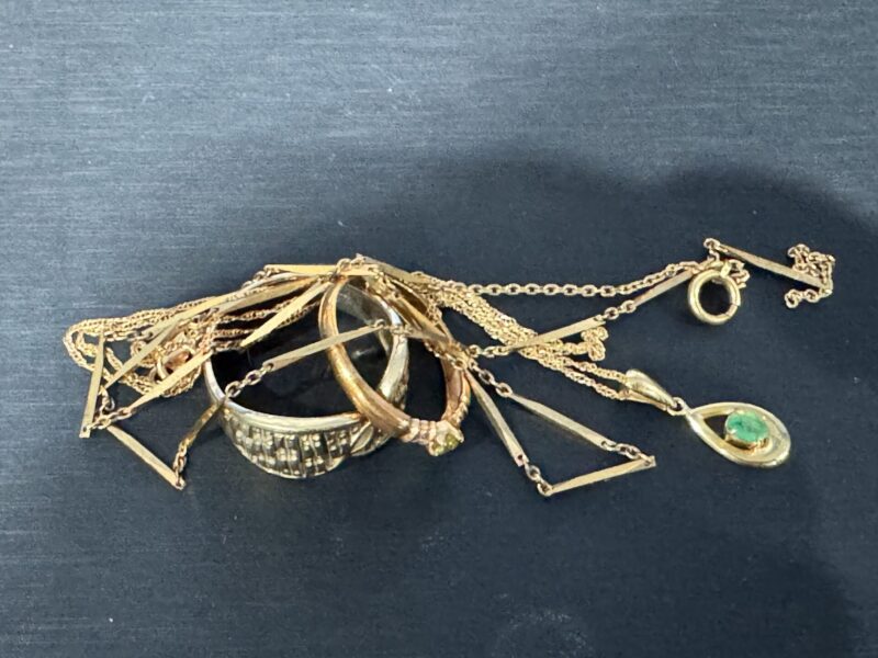 姶良市で貴金属、金の買取なら、買取専門金のクマ姶良店へ