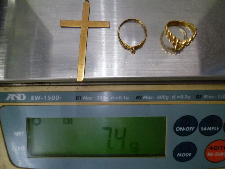 「使わなくなったアクセサリー買い取ります 沼津の金のクマ」金じゃなくても買い取り大歓迎(^^♪