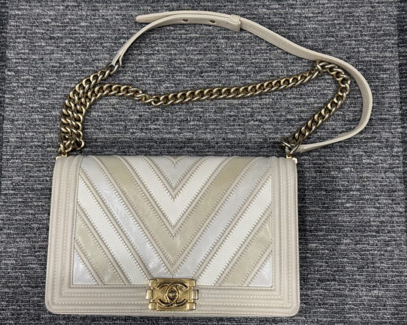 姶良市でシャネル、ブランドバッグの買取は、金のクマ姶良店へ