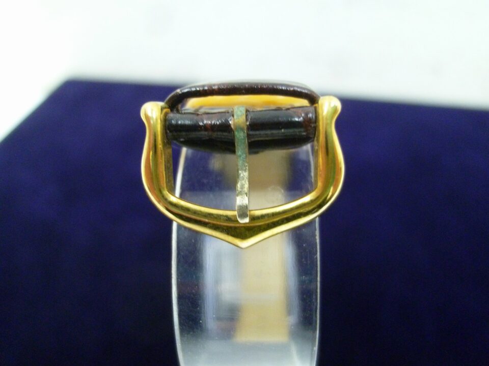 「カルティエの時計をお買い取り　沼津の金のクマ」ベルトが社外品に交換されていても問題ありません