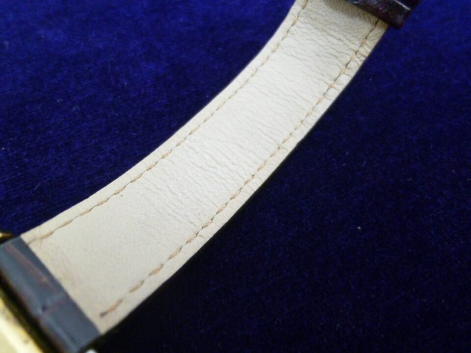 「カルティエの時計をお買い取り　沼津の金のクマ」ベルトが社外品に交換されていても問題ありません