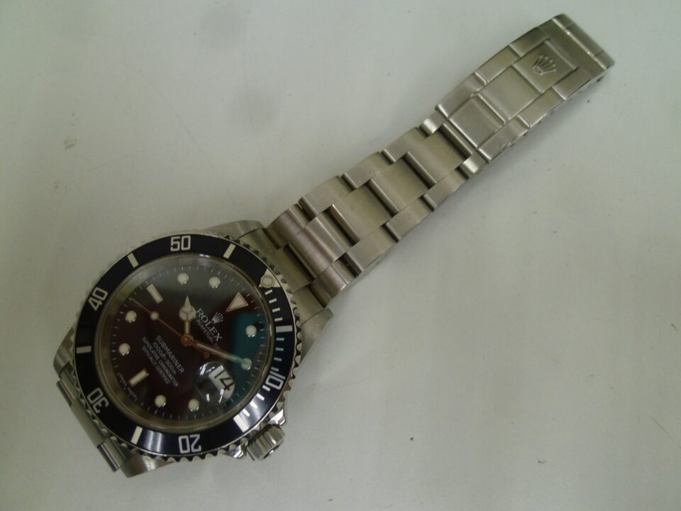 「ロレックスのサブマリーナをお買い取り　沼津の金のクマ」ロレックスの大人気モデルですね(^^♪