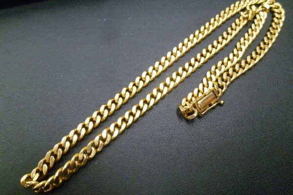 「18金の喜平ネックレスをお買い取り　沼津の金のクマ」お馴染みのワリの良さ最強の喜平アクセサリー