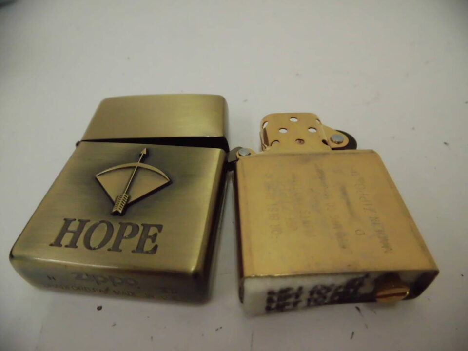 「ZIPPOライターの買い取りも大歓迎です　沼津の金のクマ」　ジッポーにはお宝がありますね♪