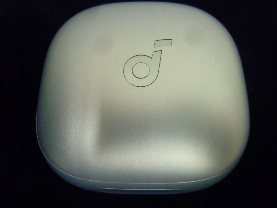 「Ankerのワイヤレスイヤホンをお買い取り 沼津の金のクマ」エアポッズ以外のイヤホンも大歓迎♪